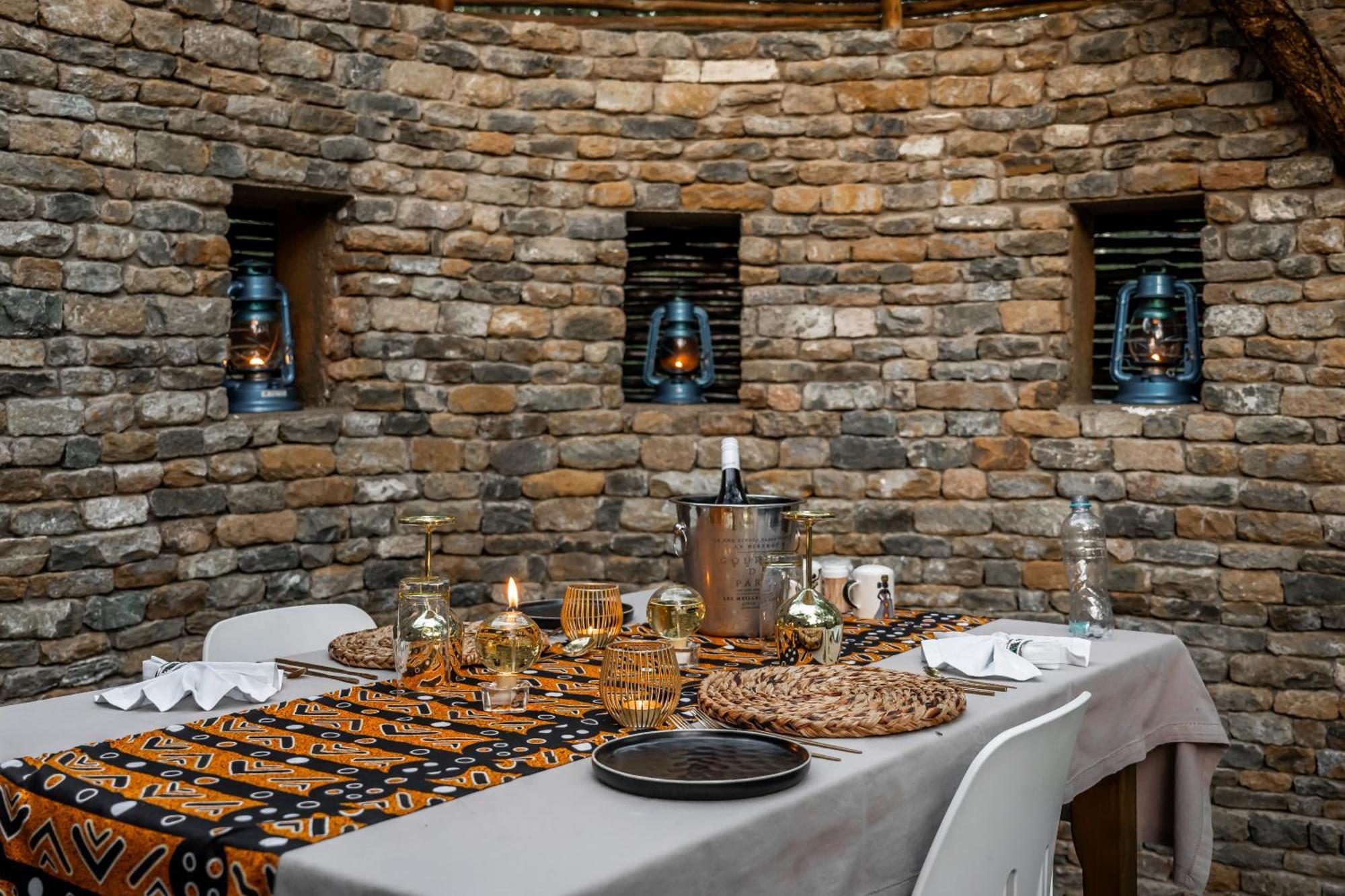 Grace Of Africa, Couples 5 Star Nature Lodge Marloth Park Habitación foto
