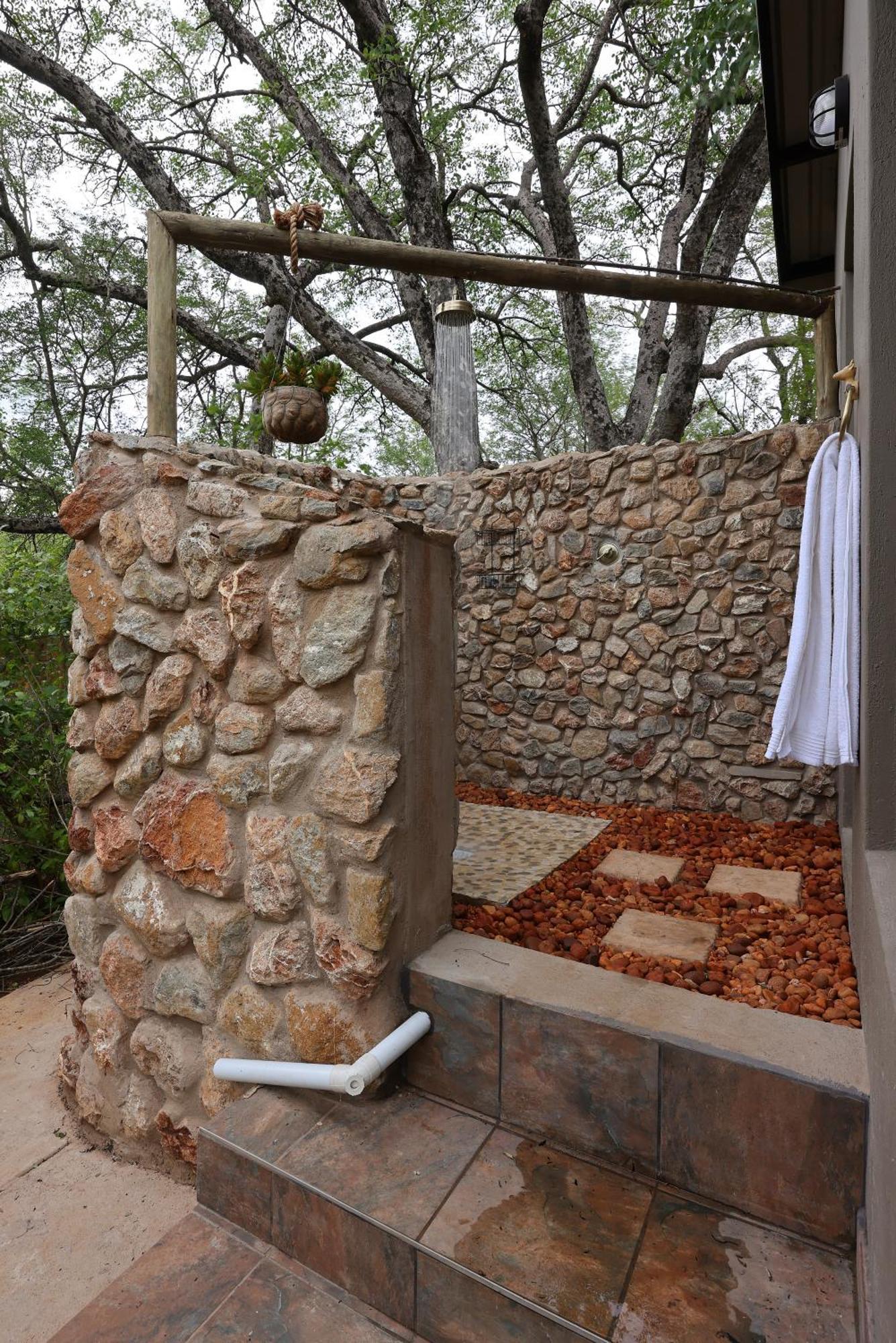Grace Of Africa, Couples 5 Star Nature Lodge Marloth Park Exterior foto